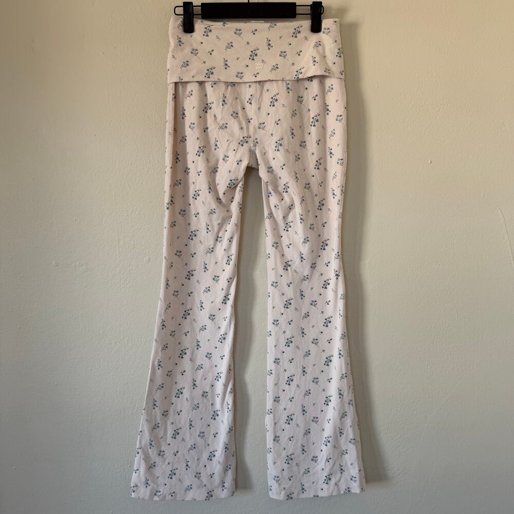 All in Motion white floral workout pants - Picture 6 of 6